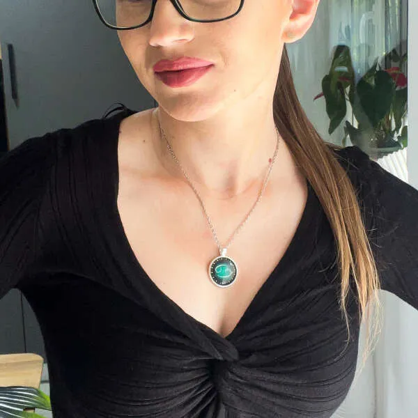Astorya - Necklace with zodiac sign pendant